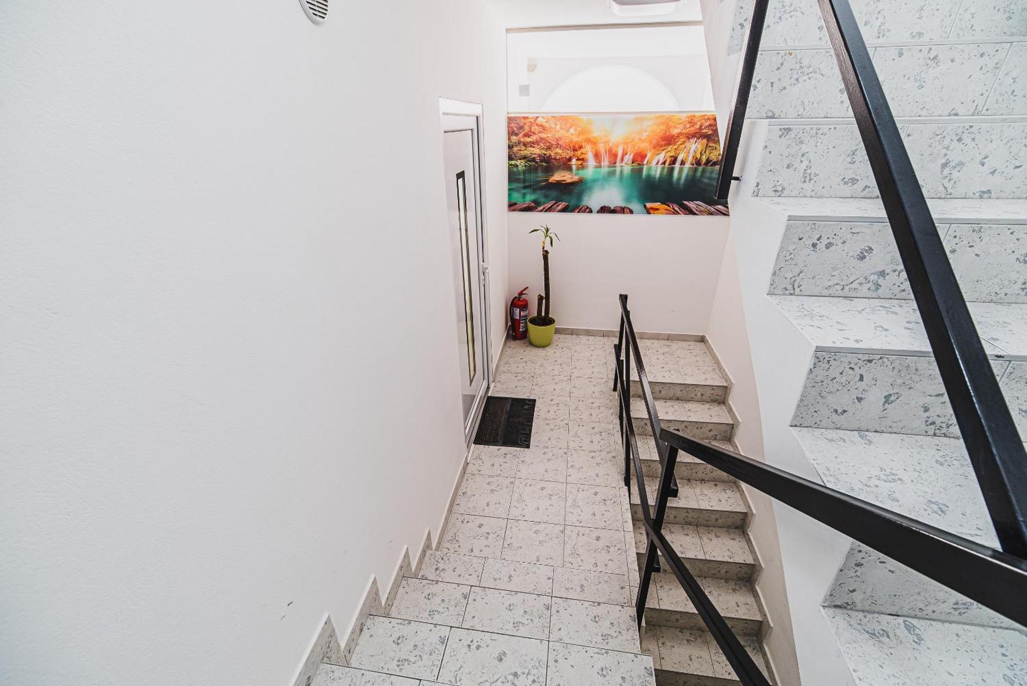 Downtown Park Apartments With Balcony โวดีเซ ห้อง รูปภาพ