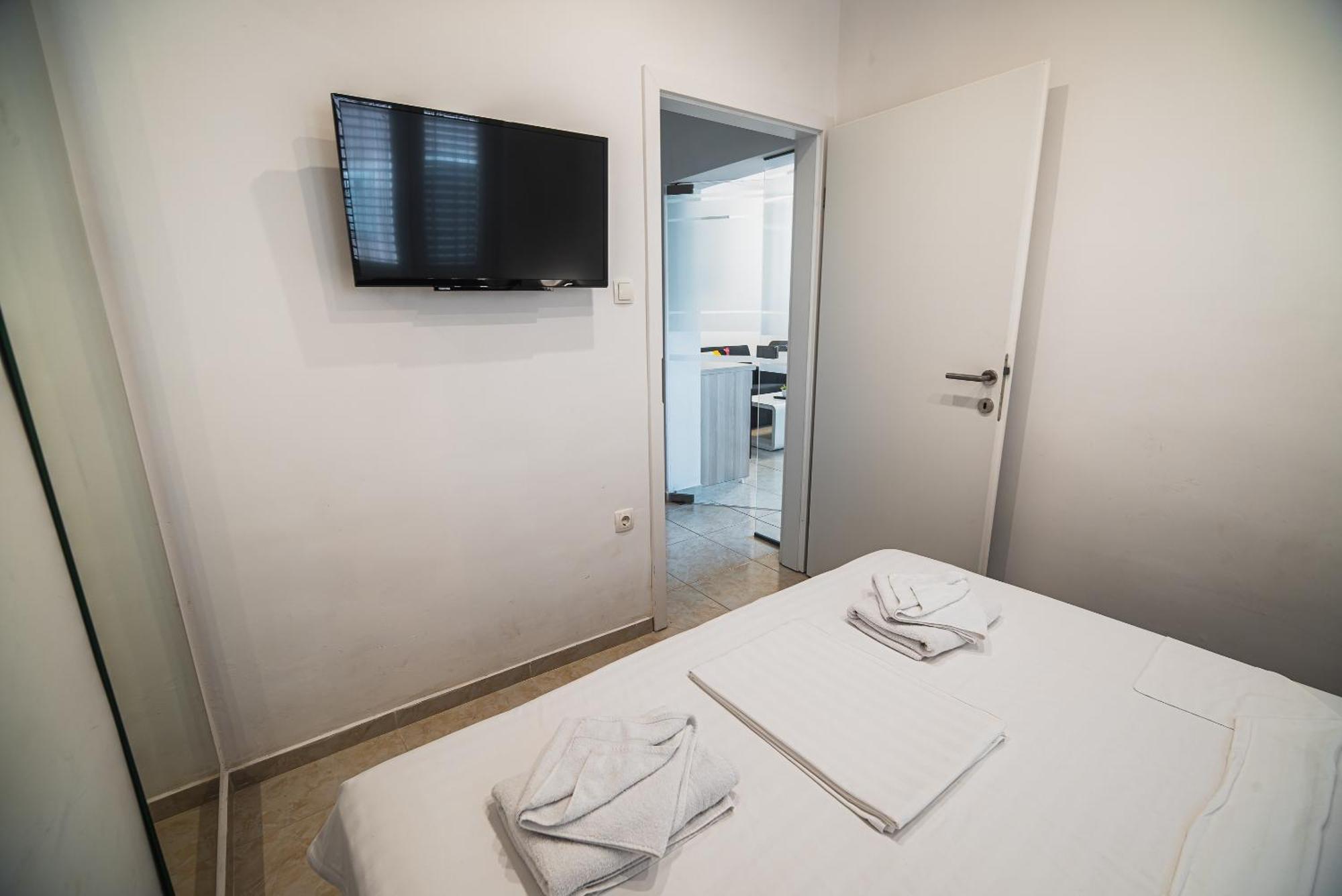 Downtown Park Apartments With Balcony โวดีเซ ห้อง รูปภาพ